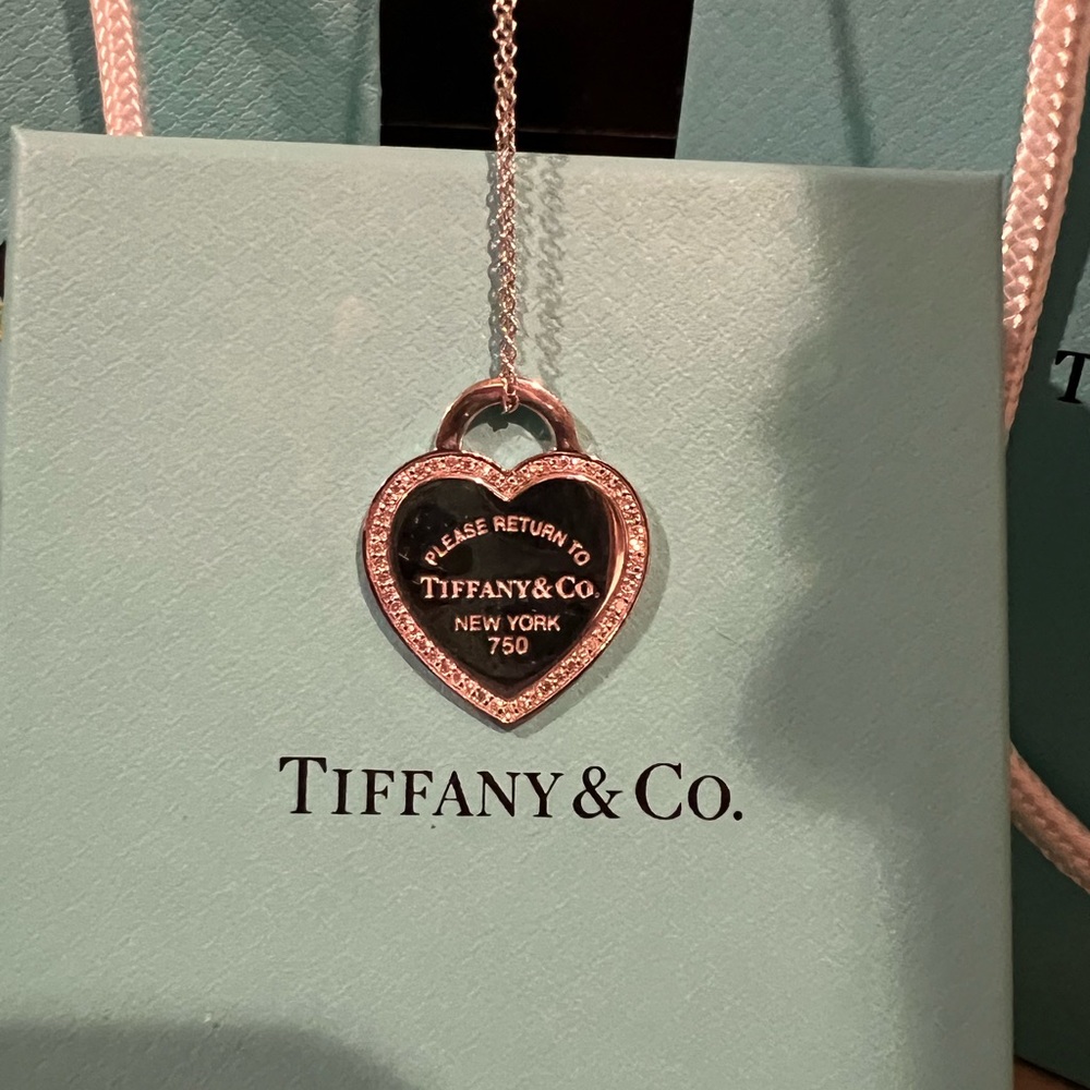 Rare & Beautiful RTT Diamond Heart Necklace